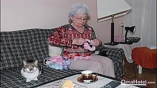 40 girl in kissing old virgin year